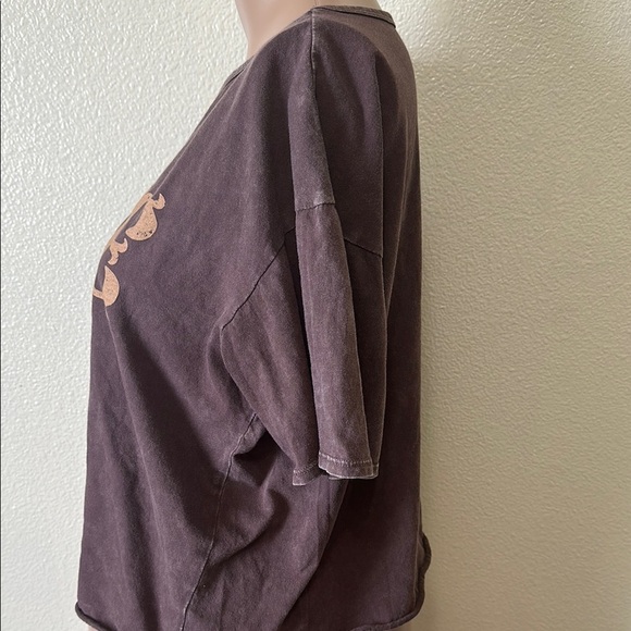 Caution to the wind- Brown Love Graphic Women's Top - Picture 3 of 4